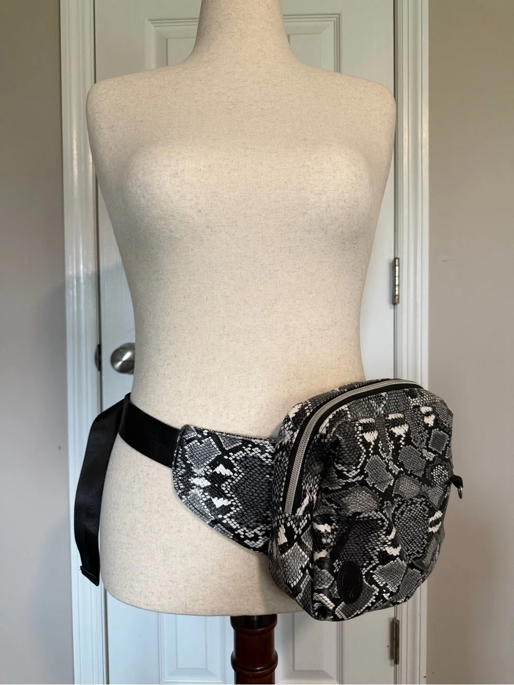 Tushbaby The Pack Snake Print Crossbody Baby Bag in Black & Gray